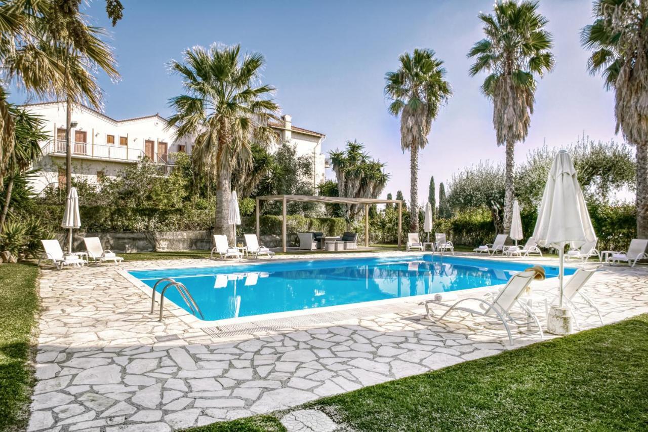 קונטואקלי Villa Eftichia Hotel Apartments & Studios מראה חיצוני תמונה